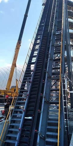 �DƬ���Q��大倾角输送机
�c���Δ�(sh��)��705��